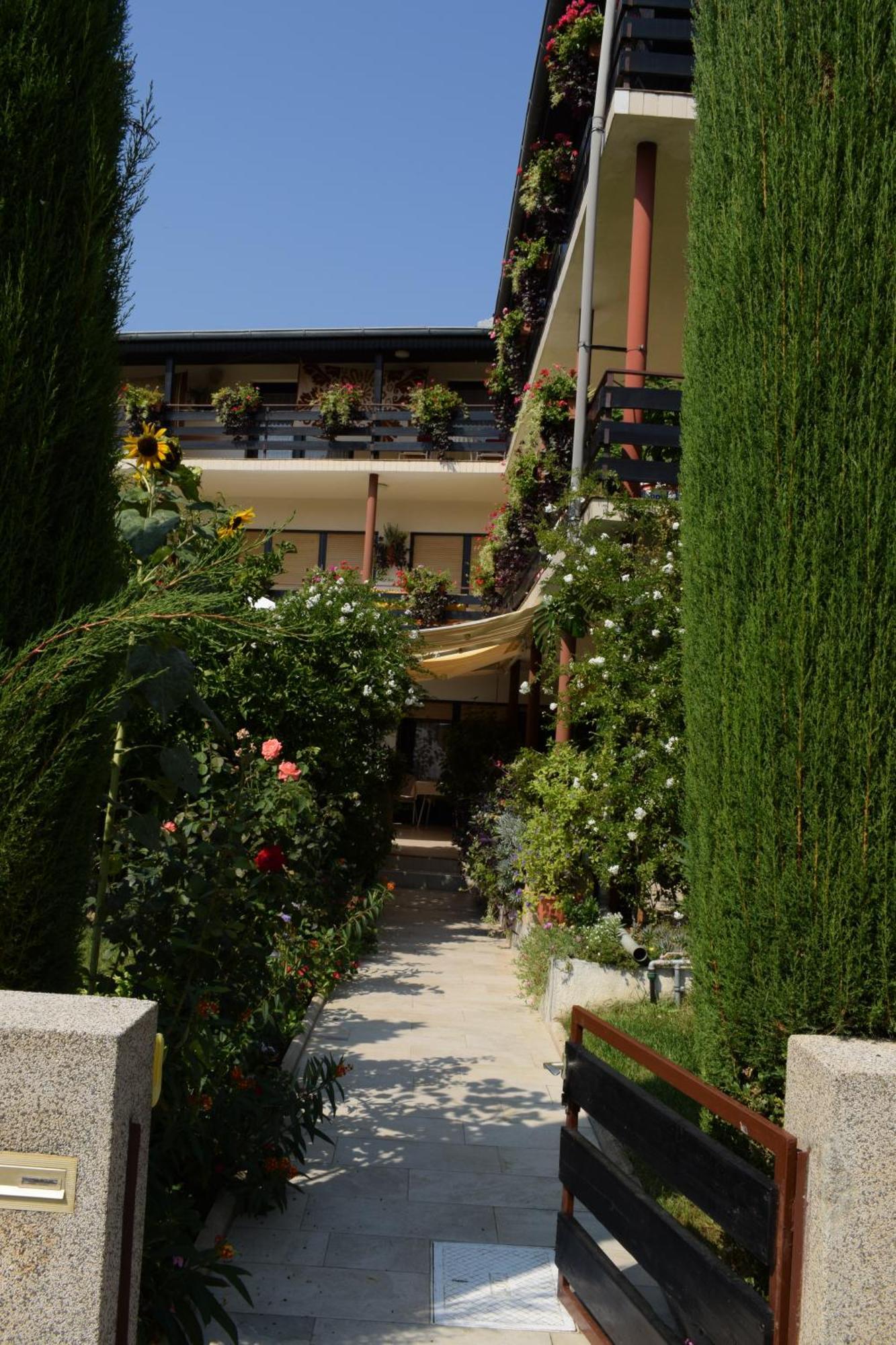 Rooms Vila Mautner Vodice Exterior foto