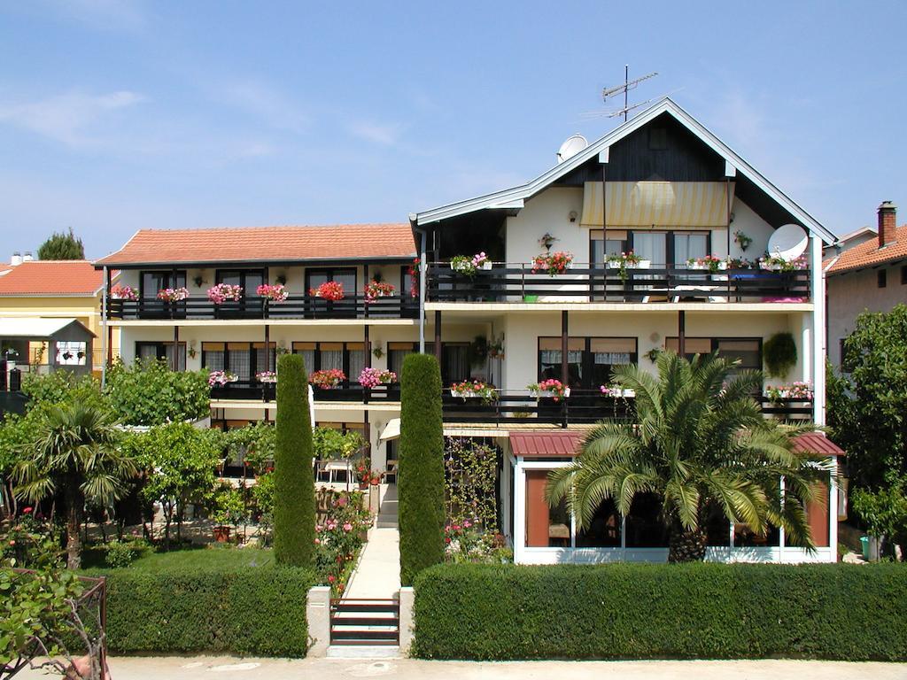 Rooms Vila Mautner Vodice Exterior foto